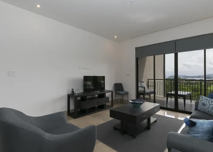 Cozy 1br With Partial Ocean View - Roble Sabana - Reserva Conchall Ferienhaus Playa Conchal
