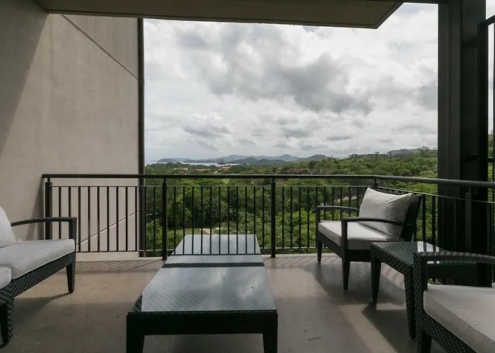 Cozy 1br With Partial Ocean View - Roble Sabana - Reserva Conchall Ferienhaus Playa Conchal